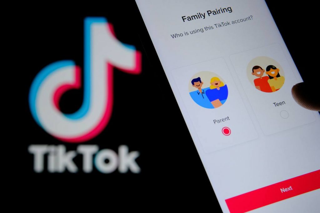 TikTok e ragazzi: troppi rischi. La guida per i genitori.